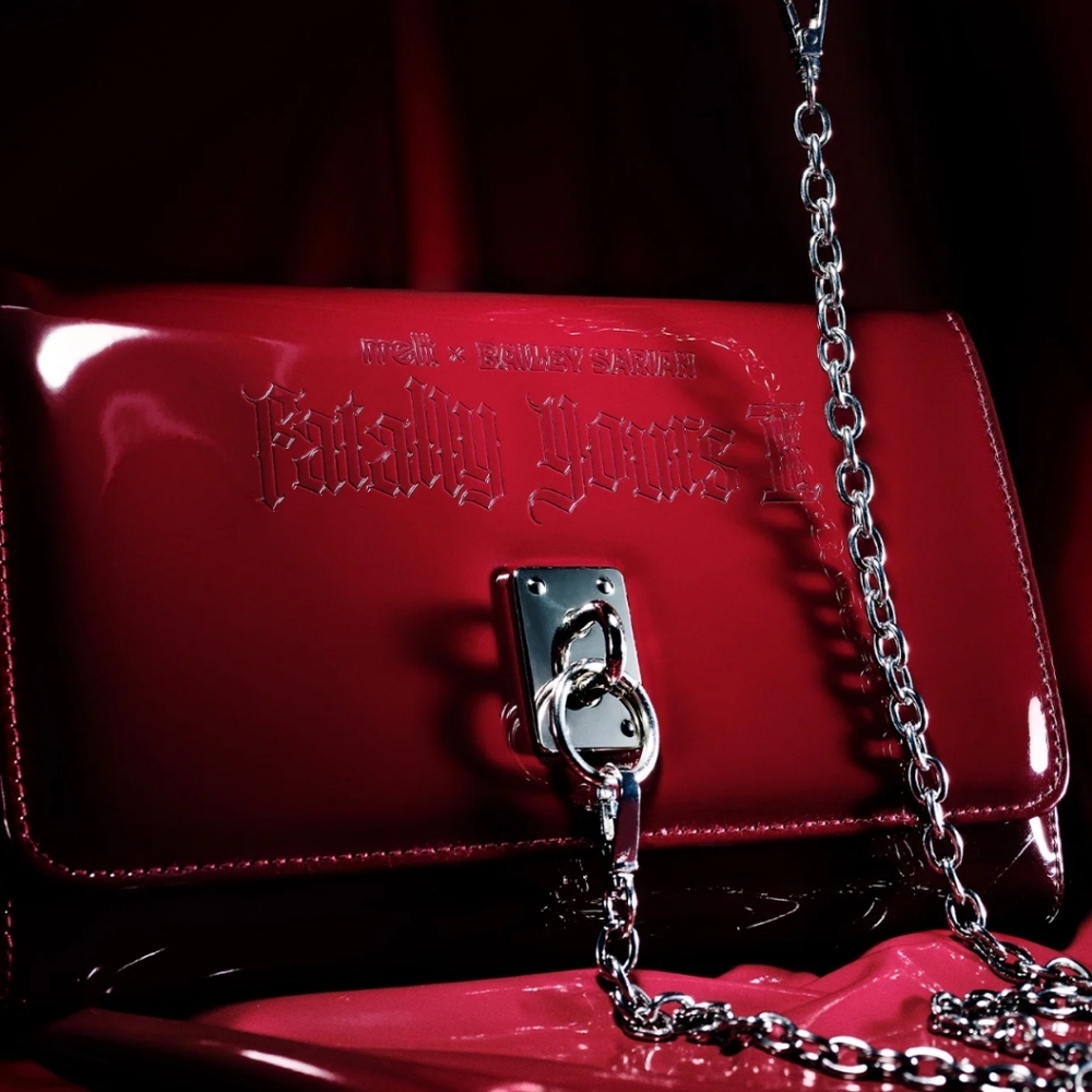Bailey sarian fatality yours bag clutch new melt